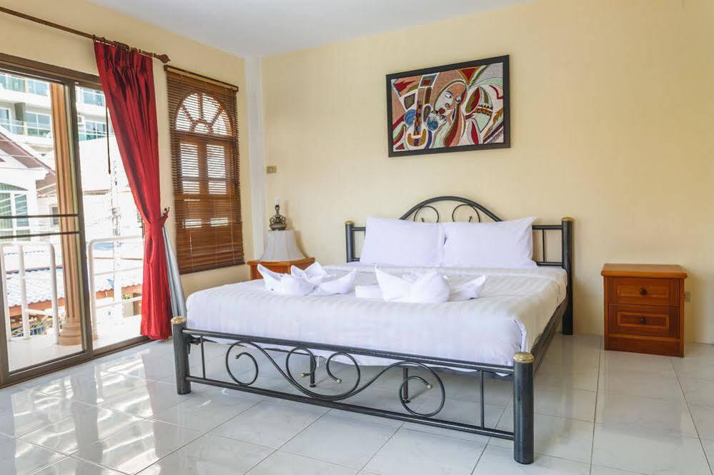 Eriksson Guesthouse Patong Exterior photo